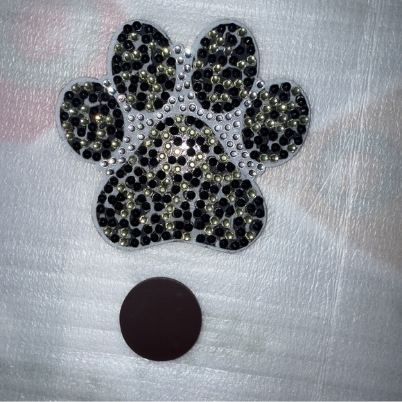 Colorful Paw Print Magnets for Small Pets - Picture 5 of 7